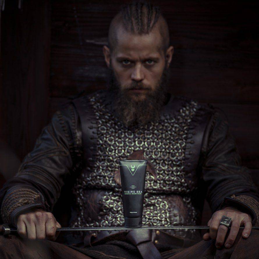 BEARD STORY Geriausia kosmetika vyrams - barzdos priežiūros priemonės - plauku formavimo ir priežiūros priemonės. Kūno priežiūros piemonės. Prabangūs namų ir automobiliu kvapai. NEMOKAMAS PRISTATYMAS NUO 45 €! viskas barzdai, ūsams, plaukams , geriausia vyriška kosmetika